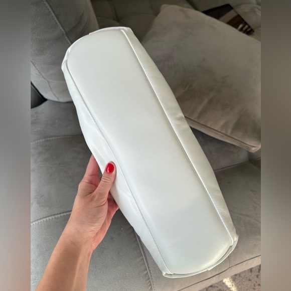 SOLD! SOLD! Maison Margiela Glam Slam Hobo Medium Bag In White Leather Unisex - Picture 5 of 15